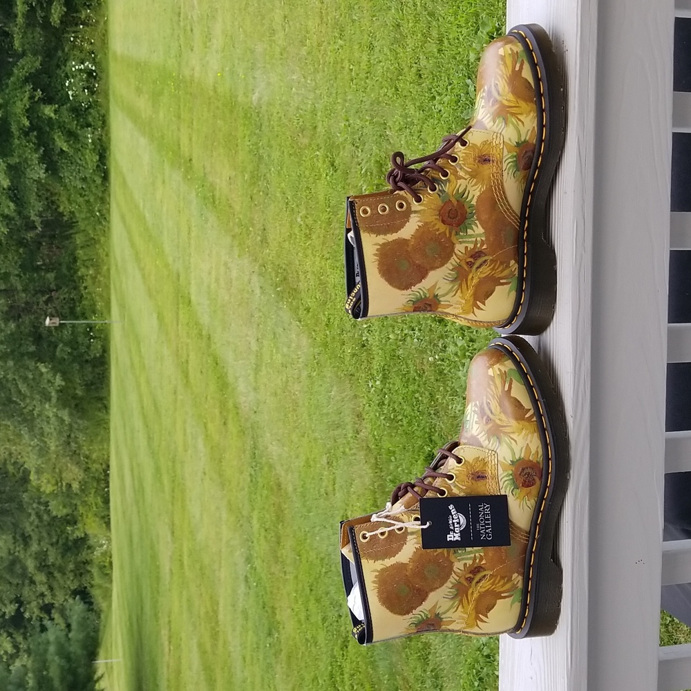 New, never worn DR. MARTENS